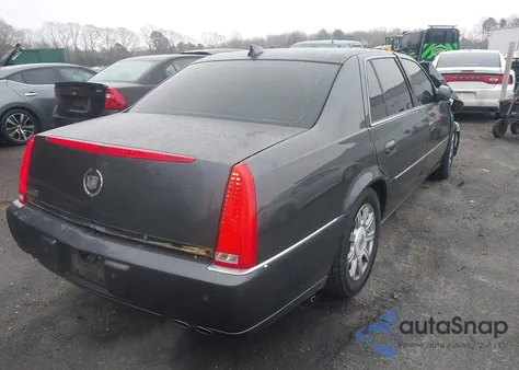 2009 Cadillac Dts 1Sc z USA, uszkodzony, nr VIN 1G6KD57Y49U118244
